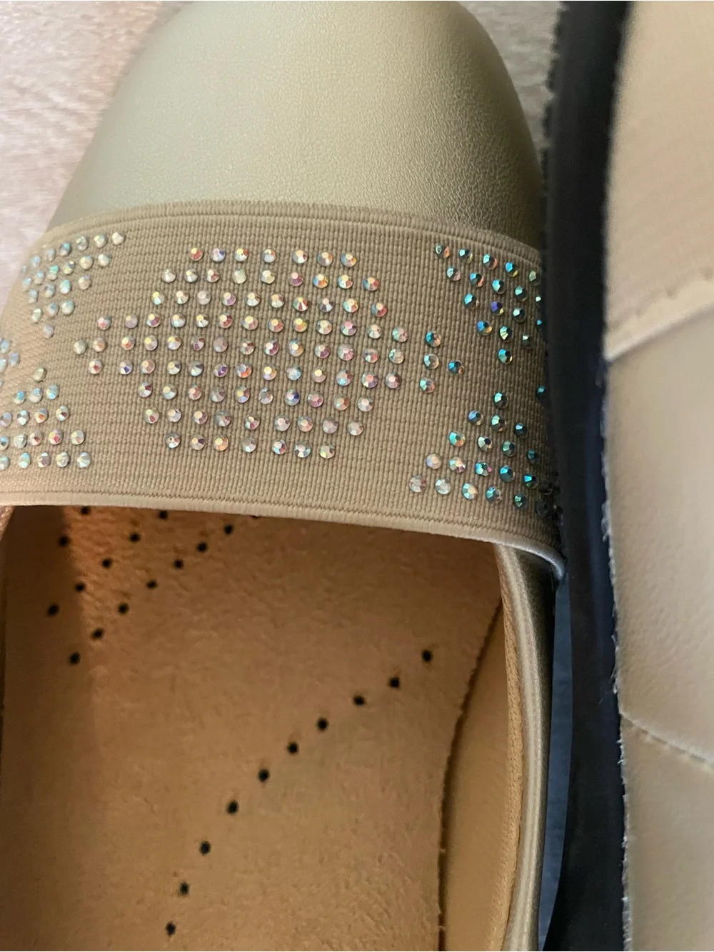 Trotters Samantha Metallic Gem Band Slip-On Flats champagne shoes sz 8WW wide